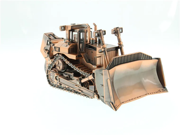 Темно-бордовый Редкие литые под давлением игрушки модель подарок, DM 1:50 Cat D11T Тип гусеницы Трактор БУЛЬДОЗЕР инженерное оборудование Медная Отделка 85517 для сбора - Цвет: Темно-бордовый