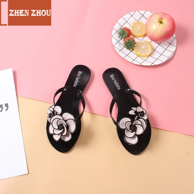 Женские шлепанцы с цветочным принтом пляжные модные на плоской подошве лето