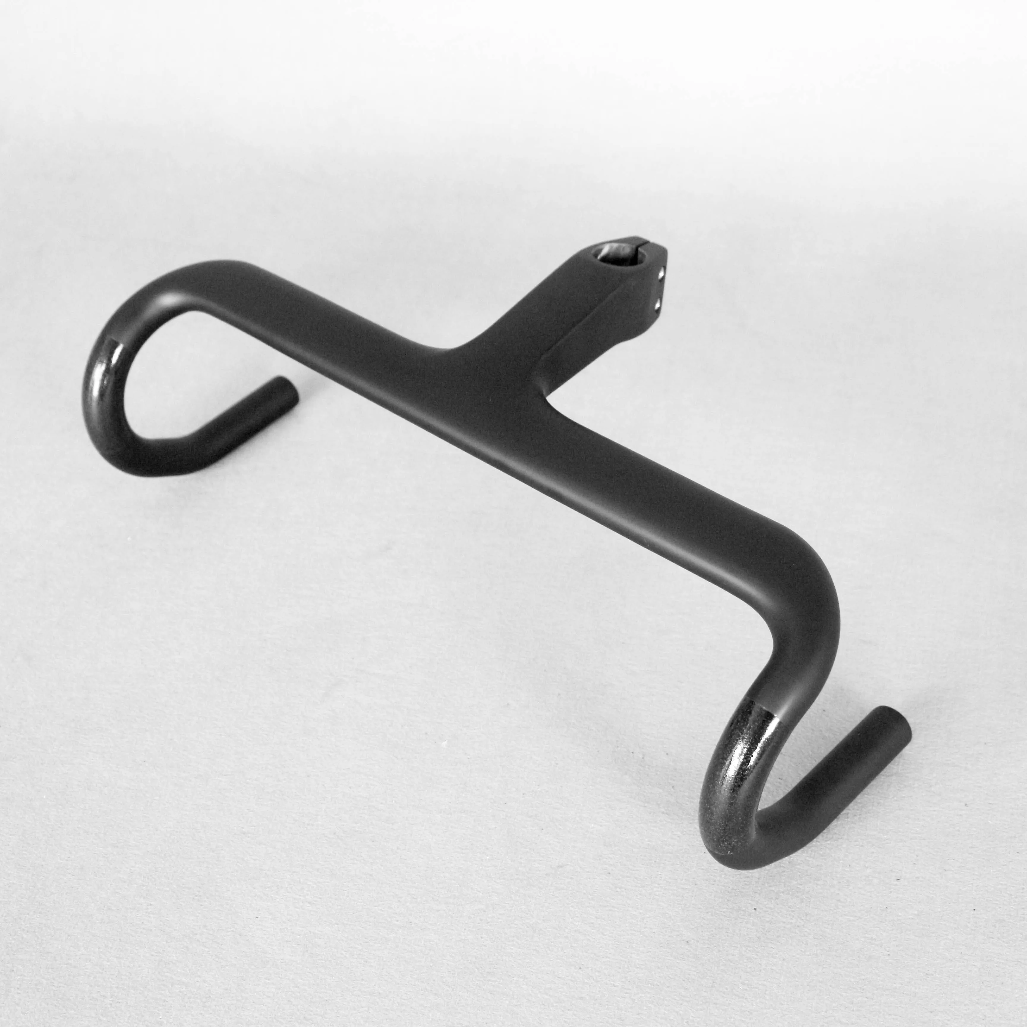 Free shipping new carbon t700 fiber Intergrated handlebar UD matte 400/420/440mm road bike handlebar HB010
