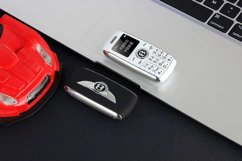 Разблокированный мини мобильный телефон 0,6" Bluetooth Dialer Hands Mini Phone MP3 Magic Voice Dual Sim маленький сотовый телефон