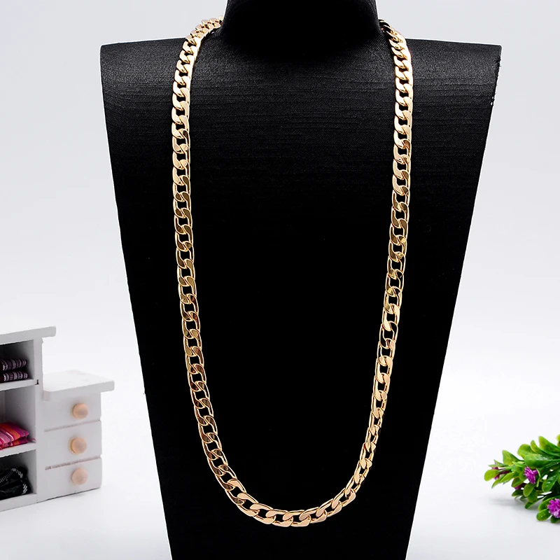 Властная Цепочки и ожерелья Материал: металл Цвет: золото Размеры: 7*610 мм в