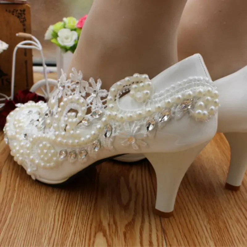 Новые Модные Белые Кружево жемчугом женская свадебная обувь ручной работы