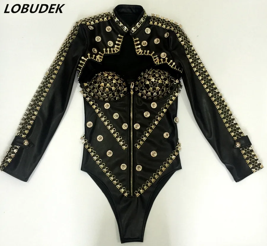 Боди из искусственной кожи с высокой вилкой яркий трико кристаллами комбинезон