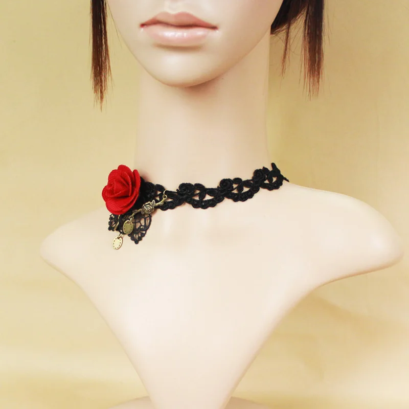 Качественное Южно-корейское шелковое платье с красной розой и бутоном в