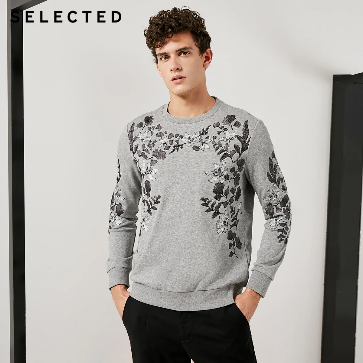 Отборный мужской осенний хлопковый свитер с длинными рукавами и вышивкой S | 41844D505