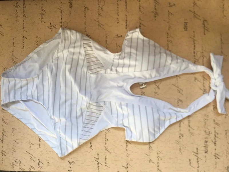 Женский цельный купальник в белую полоску купальник-трико монокини с лямкой на