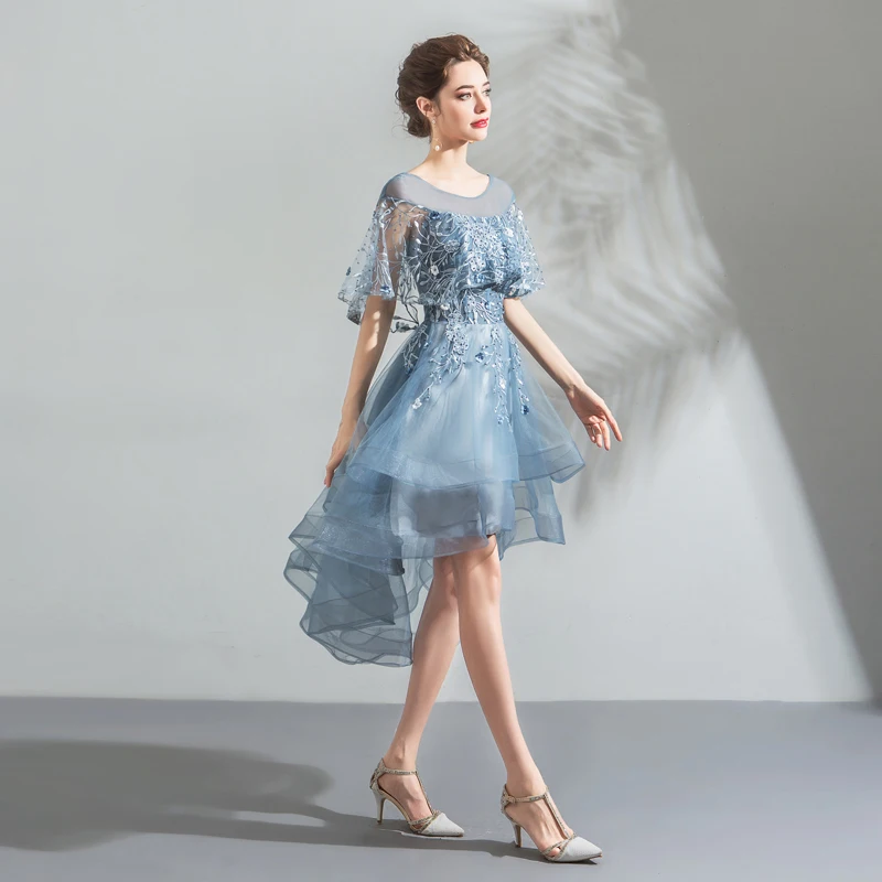 Женское коктейльное платье SSFashion серое синее с кружевной вышивкой коротким