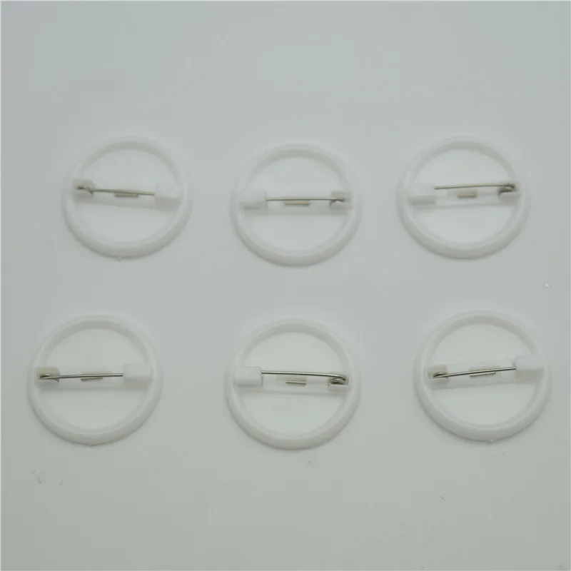 100 шт 23 мм белая пластиковая Брошь Pin Disc's &amp Backs инструменты для костюма Ремесло