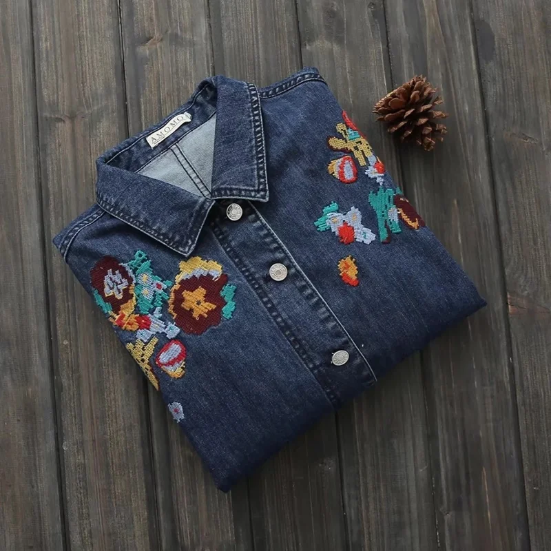 Женская джинсовая куртка с вышивкой синяя бомбер осенняя для женщин TA999