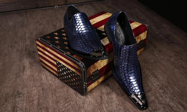 Итальянская мужская обувь Кожаные Деловые костюмы с острым металлическим носком