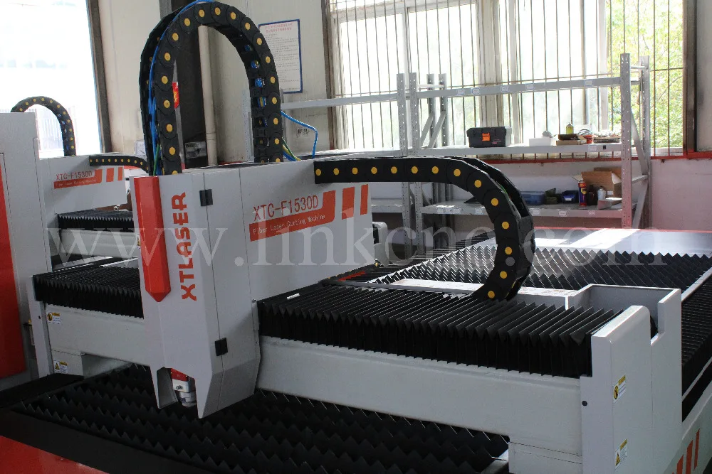 Широко используемая машина для резки Волоконным лазером/металлический лазерный