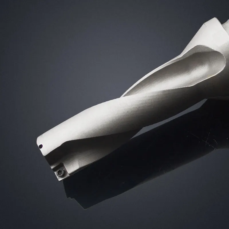 Двойные внутренние Охлаждающие отверстия завитка 3 л/д 21 мм U drill UD30.SP06.210.W25 со