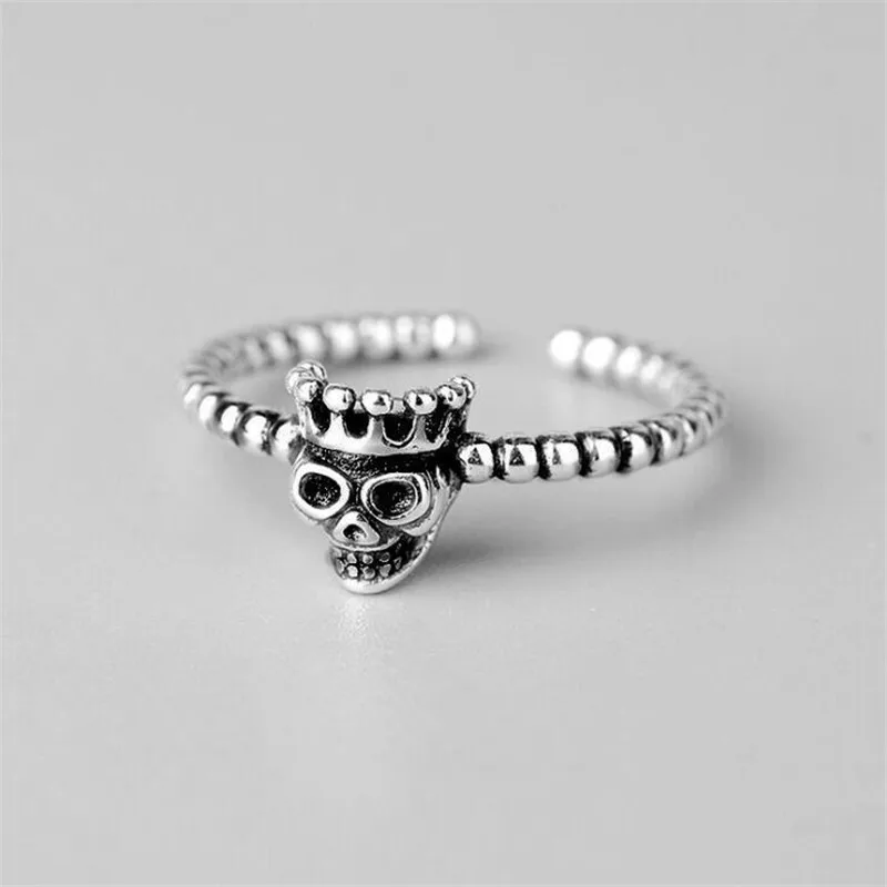 

New Thai Silver Personality Creative Skull Silver Plated Jewelry Retro Hip Hop Style Twist Exquisite Opening Rings R189