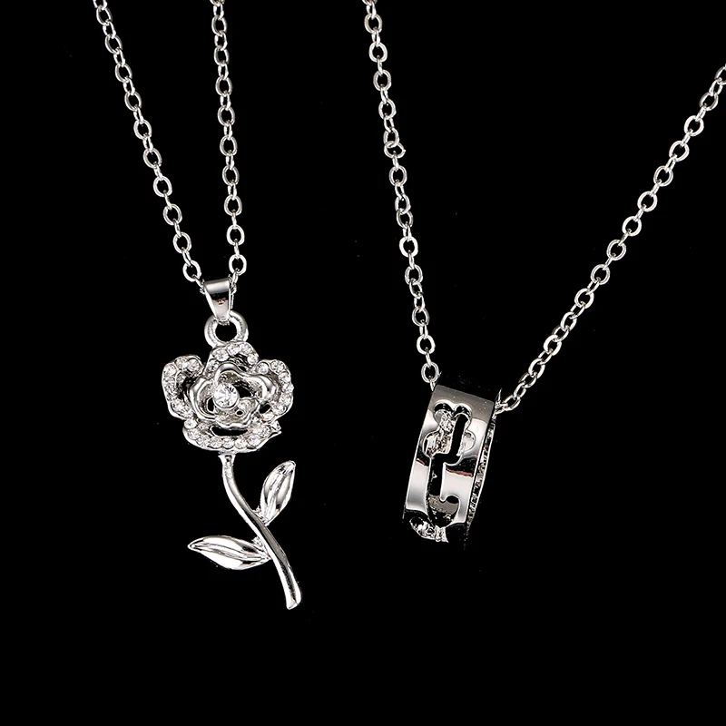 

Emmaya Cheap 2 pcs/set Fashion Pendant Necklace Hot Sell White Gold Color Flower Necklaces for Lovers Factory Price