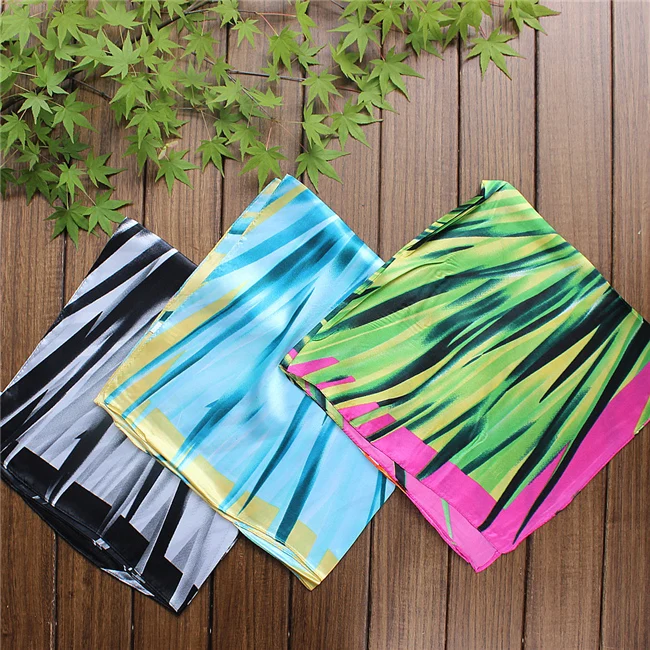 Женский квадратный шарф из искусственного шелка с зелеными листьями и цветочным