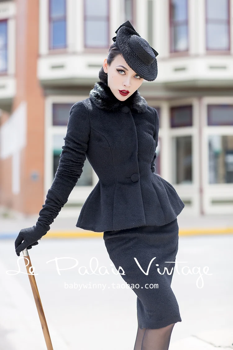 Женское винтажное шерстяное пальто черное приталенное с круглым воротником и