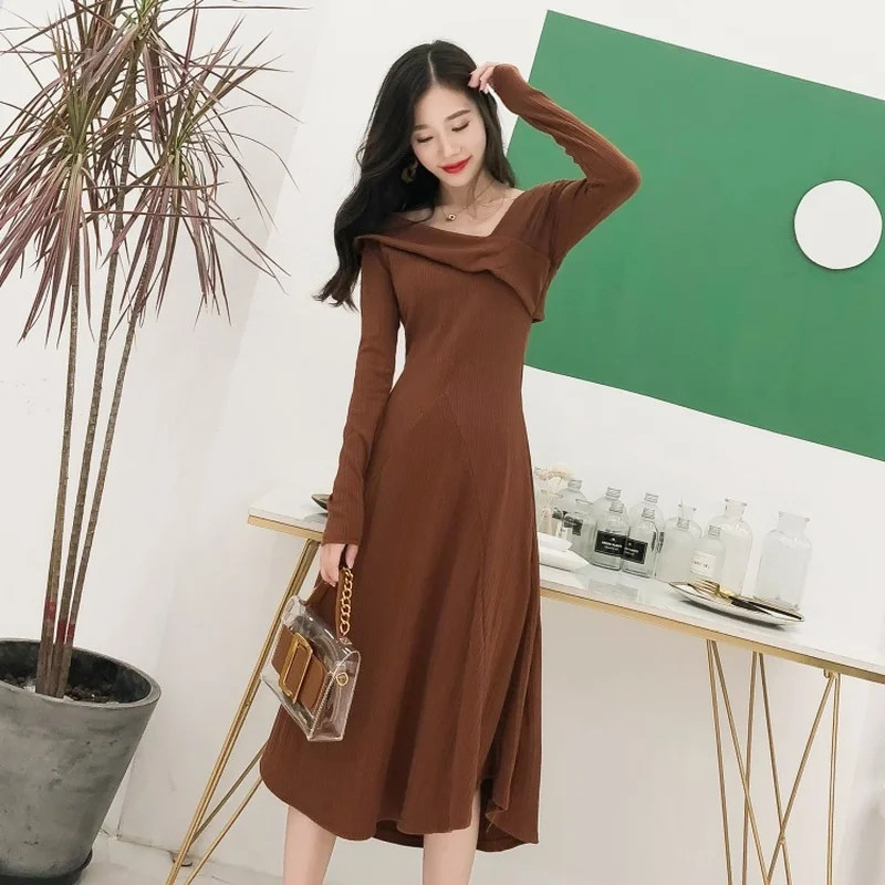 Женское Новое асимметричное трикотажное платье с воротником на осень