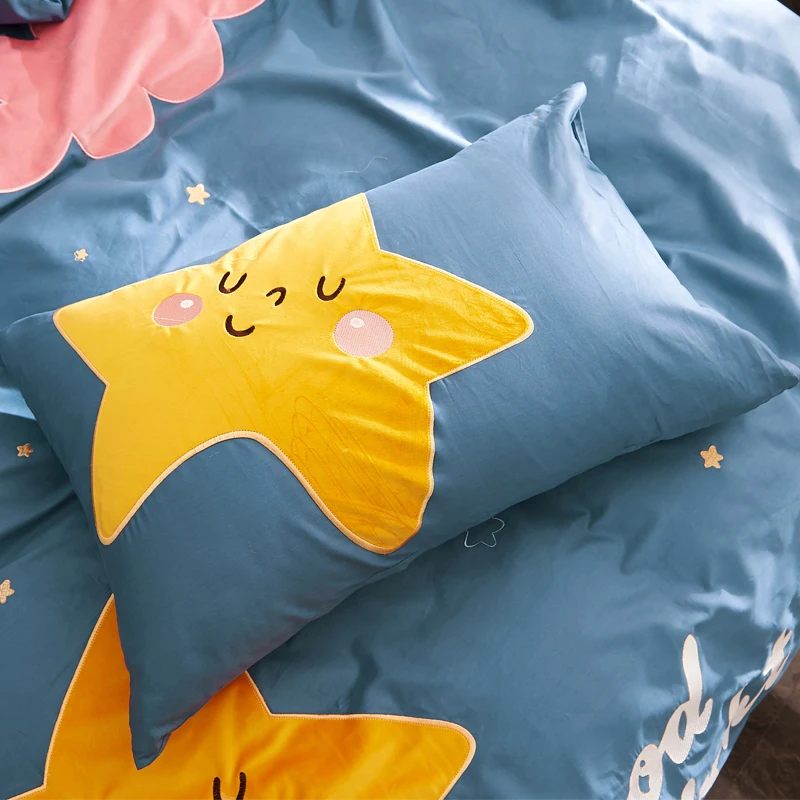 Комплекты постельного белья с вышивкой Papa & Mima Meteor shower 4 шт. двуспальные кровати