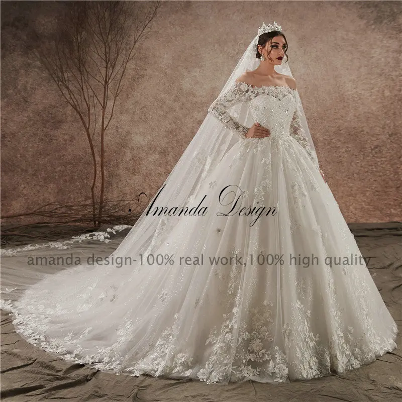 Свадебное платье с открытыми плечами и аппликацией Amanda Design пышное блестящее