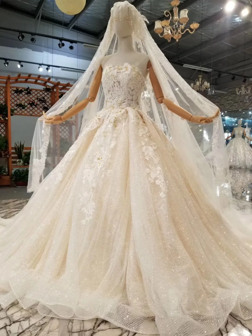 H&S BRIDAL Strapless champagne wedding dresses robe de marriage Long shinny appliques wedding gowns vestidos de novia 2020