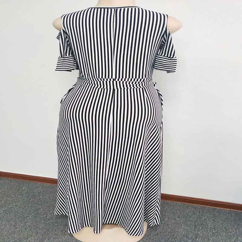 

Africa Clothing Women Dress Black and white stripes Knit embroidery Roses Short sleeves Long Dress Loose Casual belt Large Size
