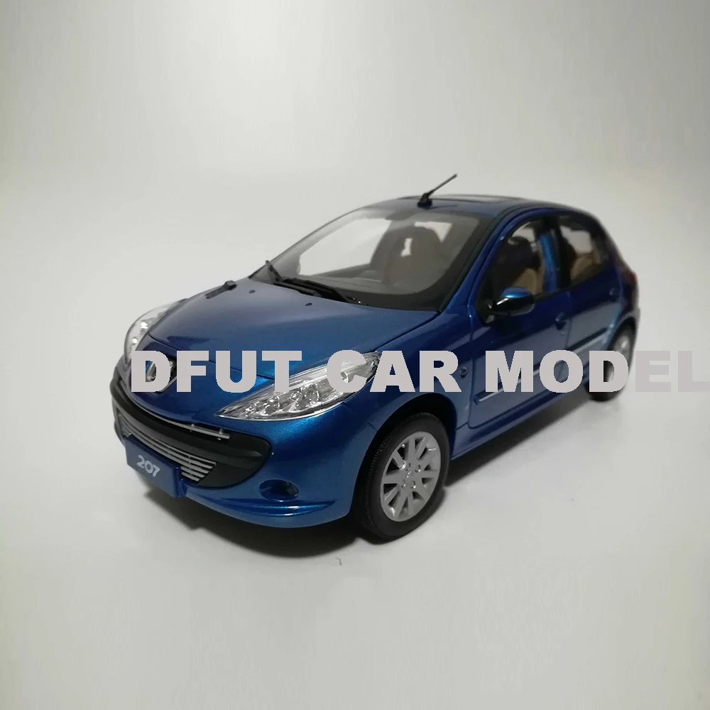 Литье под давлением 1:18 из сплава игрушка с обратной связью 207 модель автомобиля