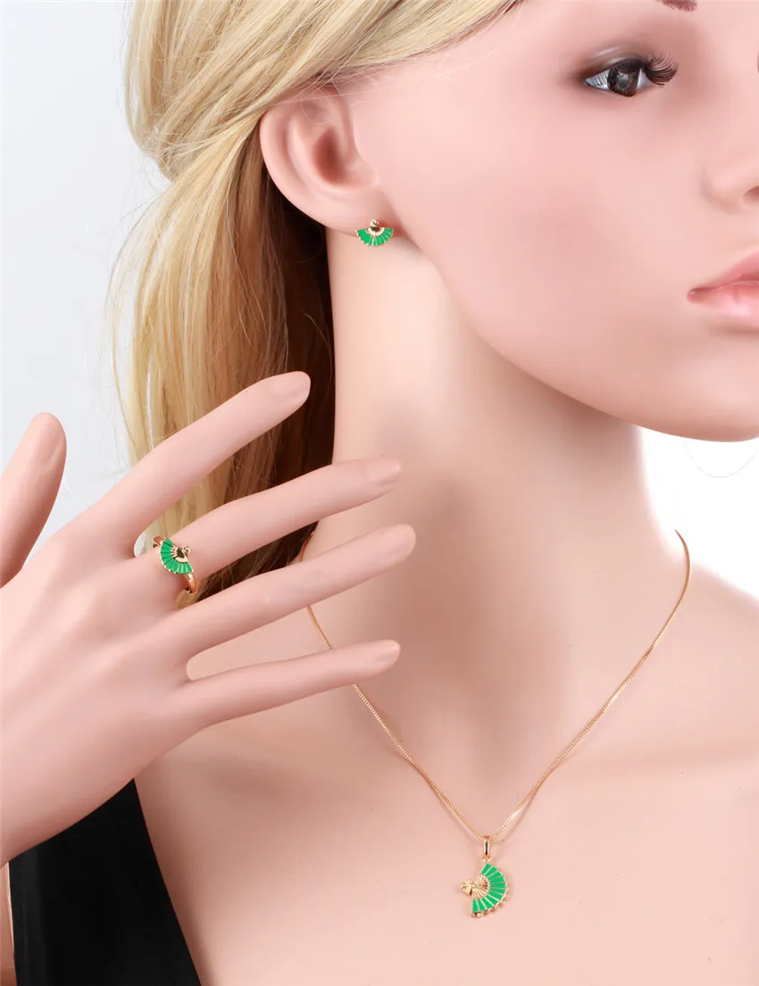 Желтое Золото Цвет Китайский зеленый вентилятор дизайн ожерелье серьги-гвоздики