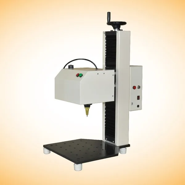 

Китай, зеркальная промышленная машина для маркировки металлических деталей, табличек и т. Д., машина прост в эксплуатации