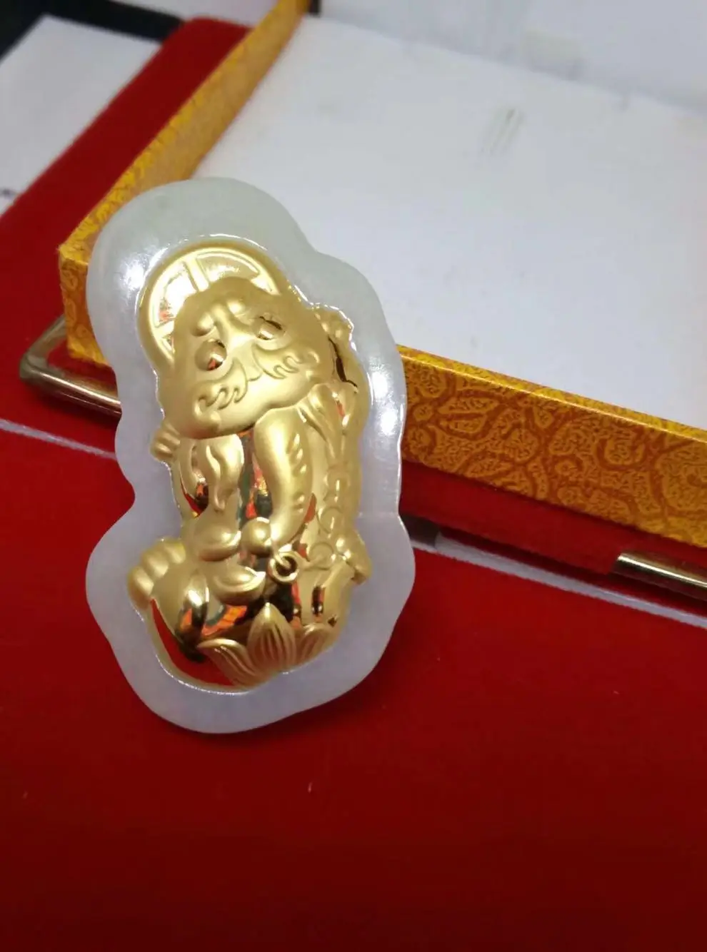 Hetian jade brave troops lucky gold pendant boutique Father's Day opening chain necklace gift |