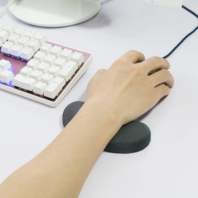 Игровой коврик для мыши с подушечкой запястья удобный эргономичный дизайн