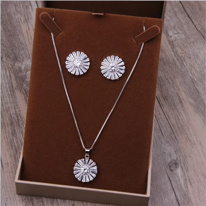 Дизайн от Moda Flor de Cristal Brincos de Noiva, 3 шт., Colares Coroas Tiaras Nupcial Do Casamento Conjuntos de Joias Acessorios