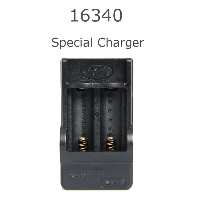 4 перезаряжаемых литий ионных аккумулятора 1000 мач для фонарика + 1 дорожная