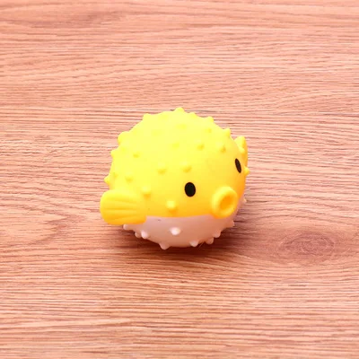 A Морские маленькие животные, сжимающие детские игрушки для воды, брызги воды, силиконовая кукла, детские игрушки для ванной, подарок для студента - Цвет: A