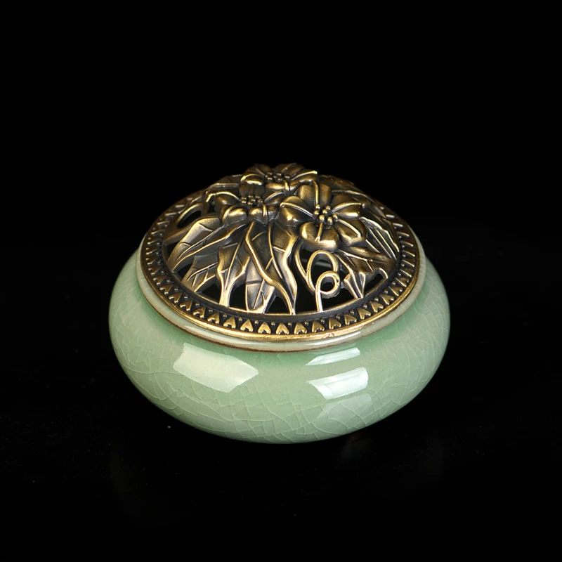 

Longquan celadon aromatherapy furnace ceramic copper cover incense stove incense holder copper santalwood incense coil incense