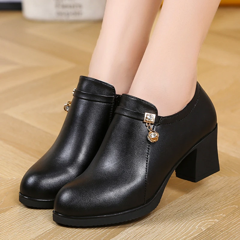 Женские ботильоны размера плюс черные ботинки на среднем каблуке дизайнерские