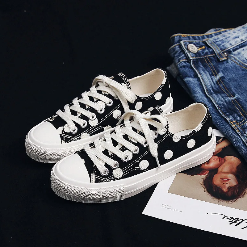 Весенняя женская обувь Новые парусиновая для учащихся милые девушки на шнуровке