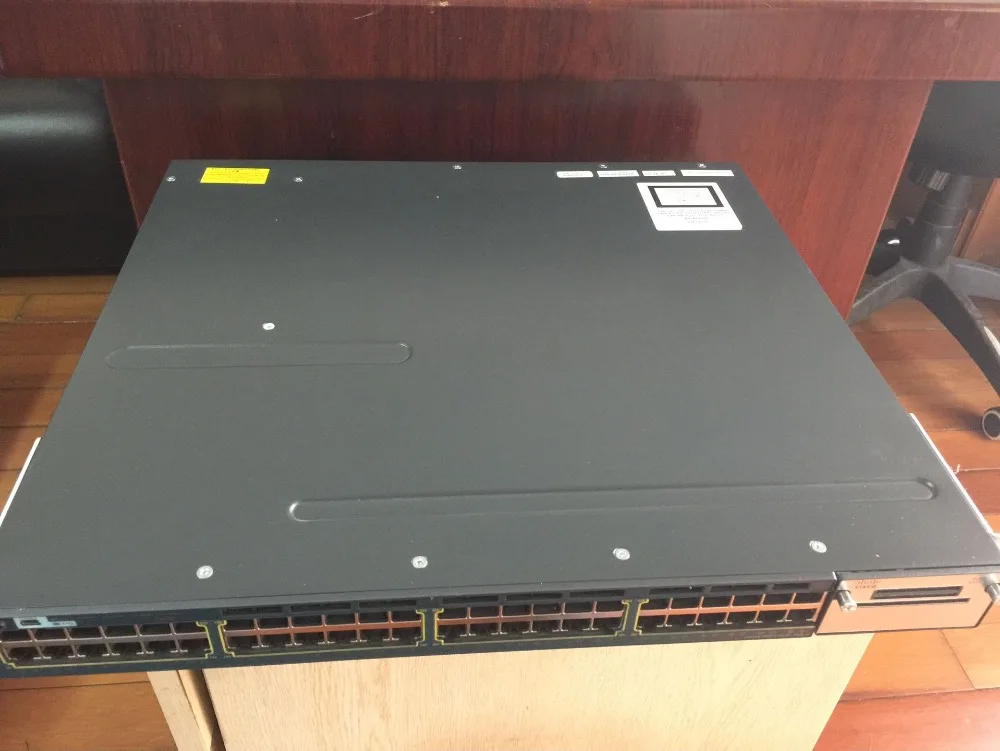 

WS-C3560X-48P-S 48 ports POE 100Mbps 1000Mbps switch