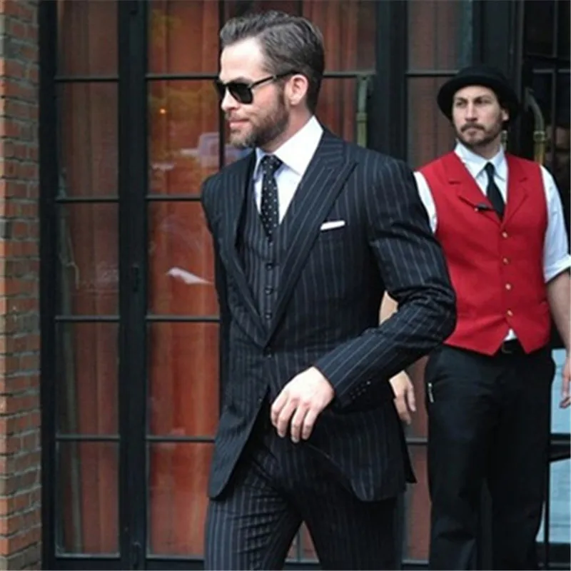 Черный блейзер в полоску для жениха 3 предмета пиджак брюки жилет галстук