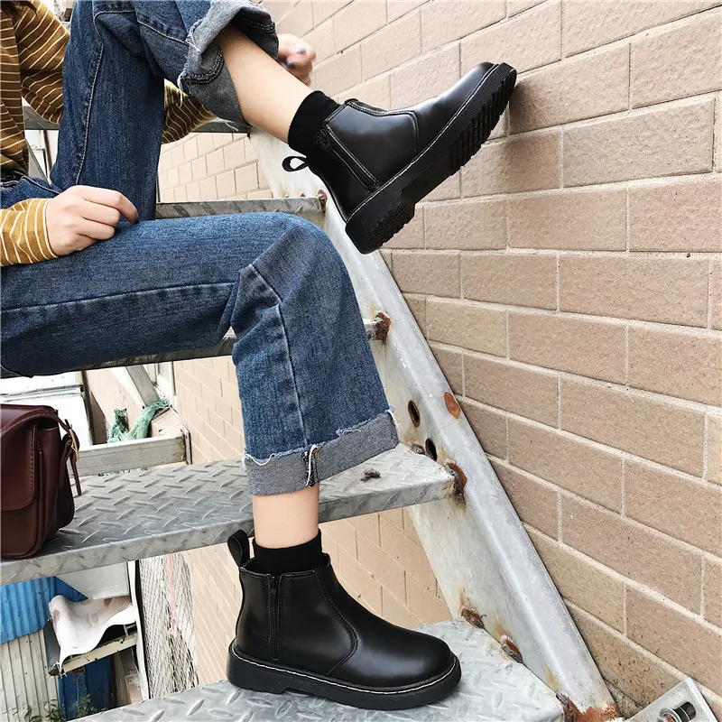 2019 элегантные минималистичные черные ретро Ботинки Челси на плоской подошве с