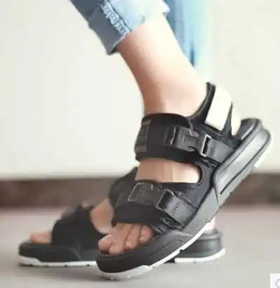 2017new летняя мода мужчины сандалии плоским пляжная обувь студентов кроссовки