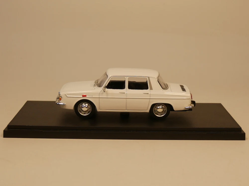 Модель ist 1:43 бутиковый автомобиль Renault 10 игрушки из сплава для детей детские