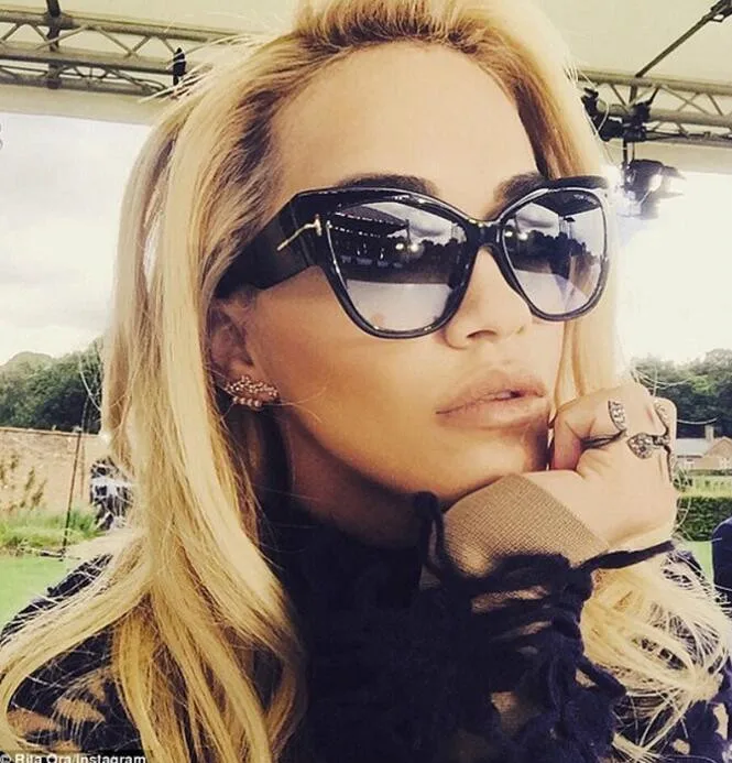 Модные Винтажные негабаритные солнцезащитные очки кошачий глаз женские