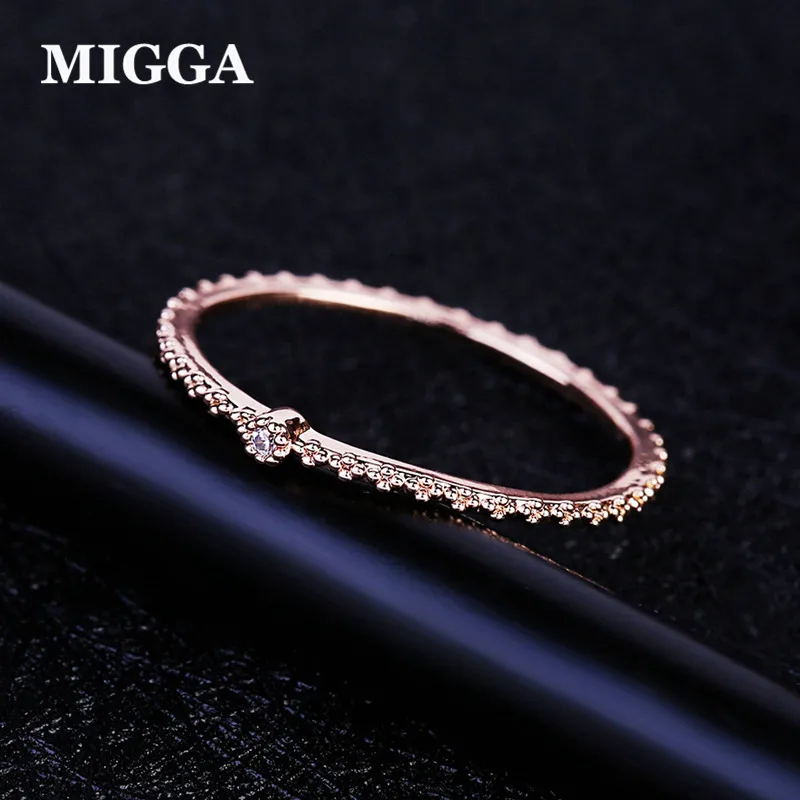 Кольцо MIGGA женское тонкое из розового золота с фианитом и кристаллом | Украшения