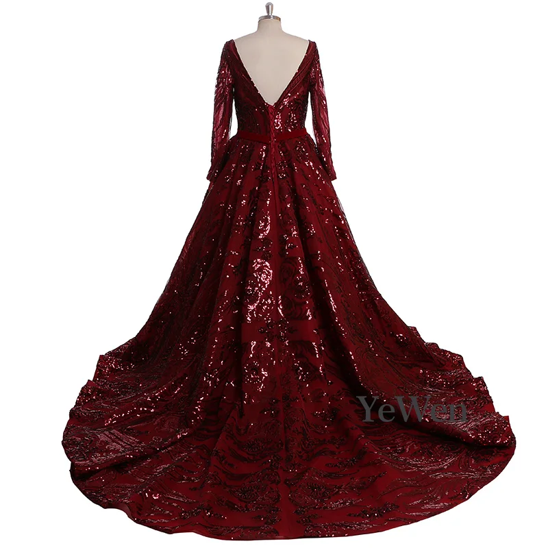 Женское длинное вечернее платье зеленое элегантное для выпускного вечера