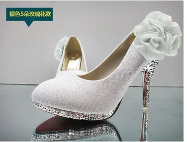 Элегантные женские туфли с острым носком босоножки закрытой пяткой Цветы Стразы