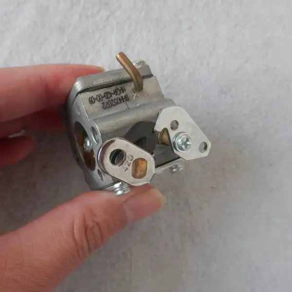 CARBURETOR AY FOR HUS. CHAINSAW 36 41 136 137 141 142 POULAN 2750 2900 3050 CHAIN SAW CARB ASSY CARBY REPL. ZAMA #530 03 54-82 |