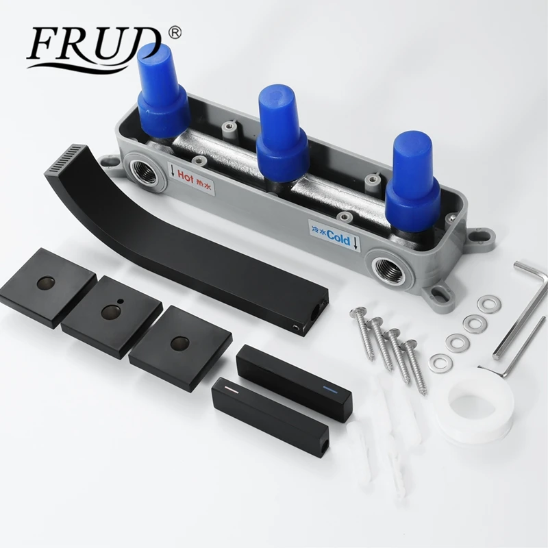 Черный квадратный простой смеситель для раковины Frud матовый настенный с двойной