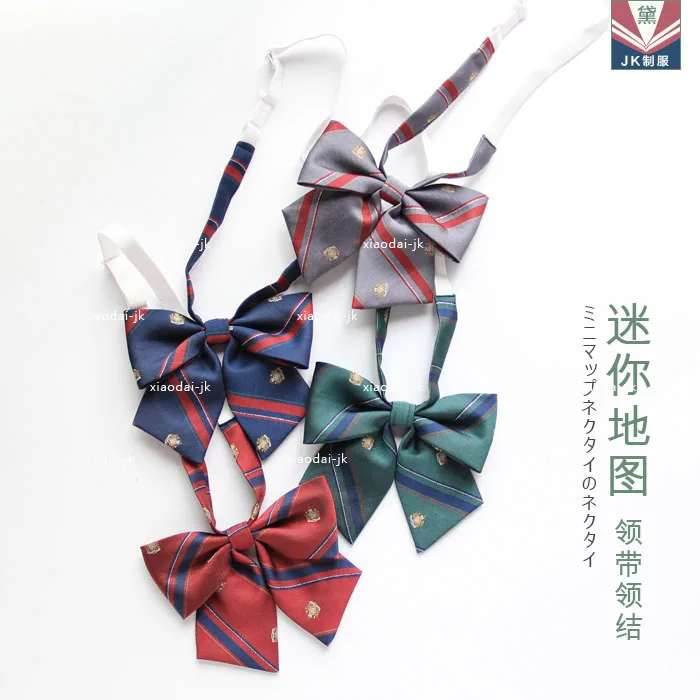 Дворец Корона полосатым узором в британском стиле японской школьницы JK форма