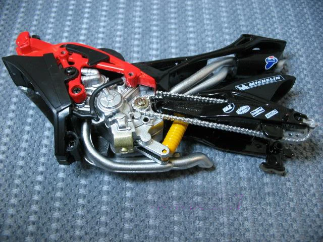 NewRay 1:12 Ducati собранная версия сплава модель мотоцикла лучший подарок на день рождения DUCATI DESMOSEDICI 2004 12#65