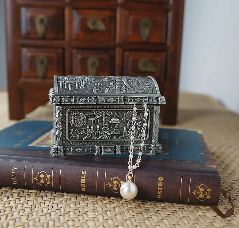 Новое поступление роскошные классические розы Вырезка овальные часы коробка